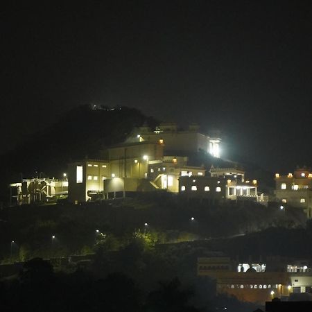 אודייפור Shri Daulat Villas מראה חיצוני תמונה